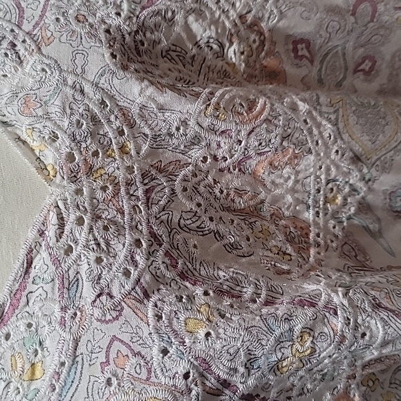 TORRID 2X WHITE PASTEL PAISLEY SLEEVELESS SUMMER TANK TOP BOHEMIAN CASUAL SHIRT - Picture 8 of 15